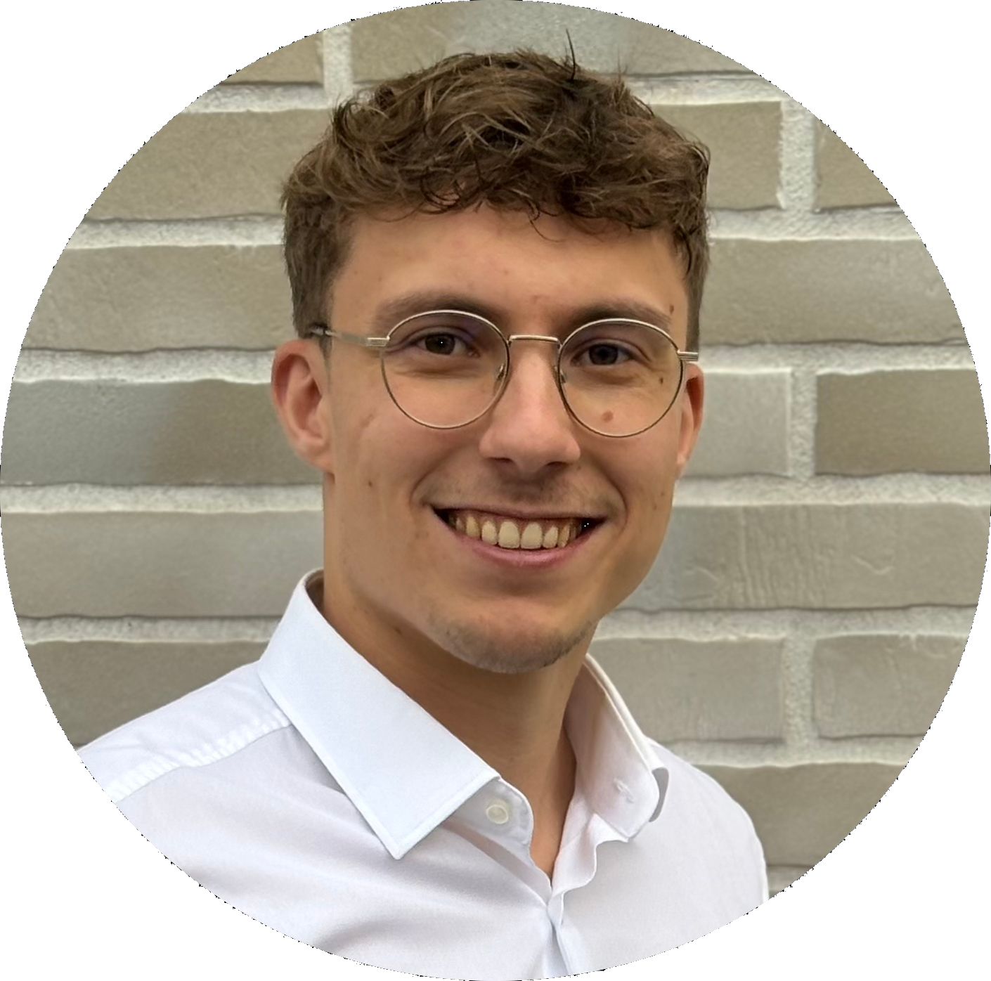 Dominik Lentrodt - Founder of Revviews